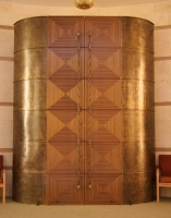 Architect: PKSB. Bronze door handles.